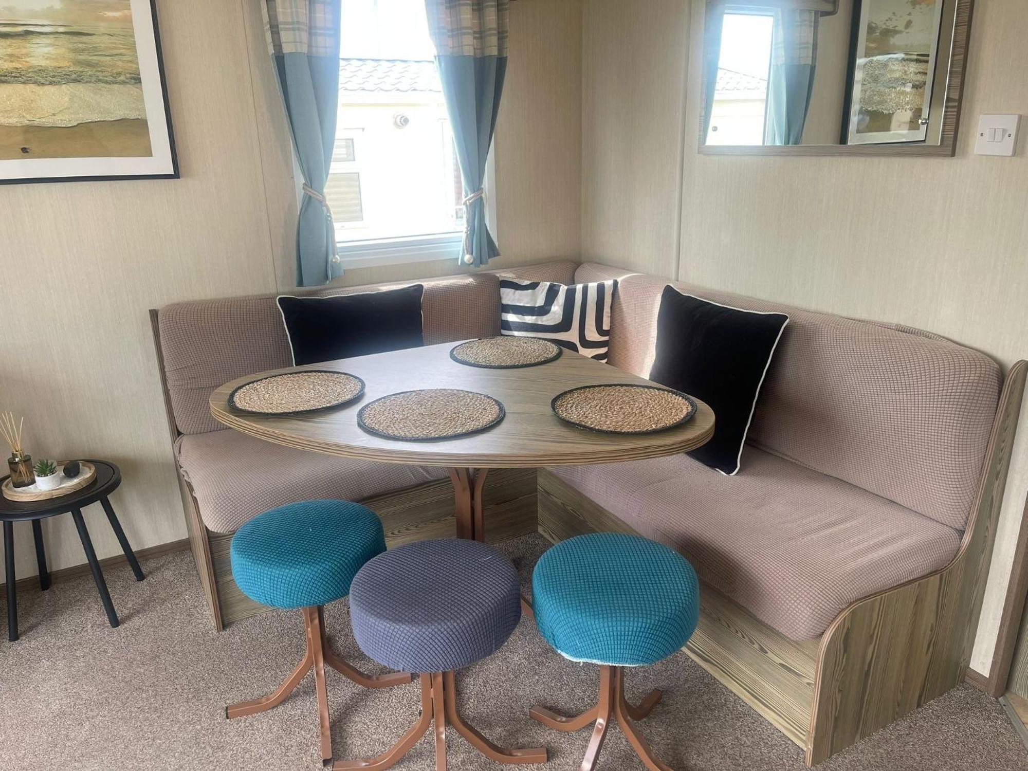 Hotel F&G Getaways Wyke Regis Esterno foto